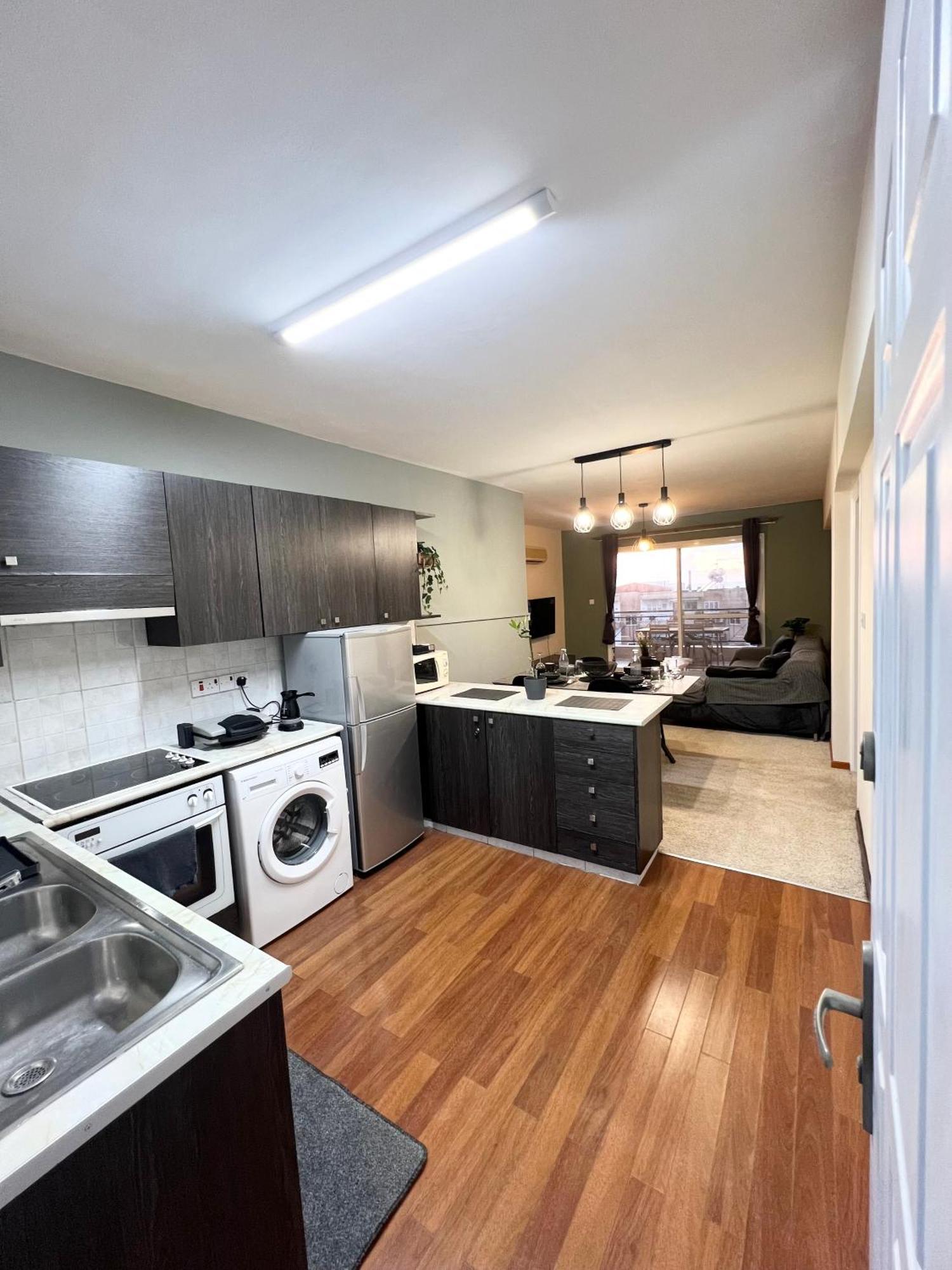 212 Apartment, A 2-Bedroom Escape بافوس المظهر الخارجي الصورة